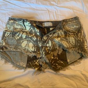 Free People Prjnted Shorts